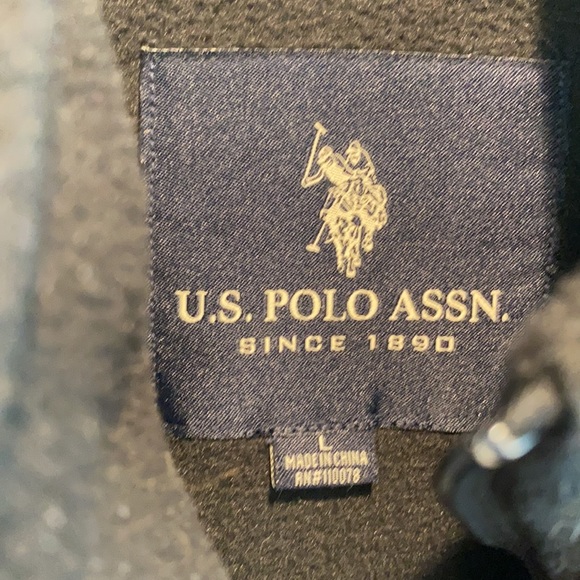 Fleece vest, Size large - Picture 3 of 5